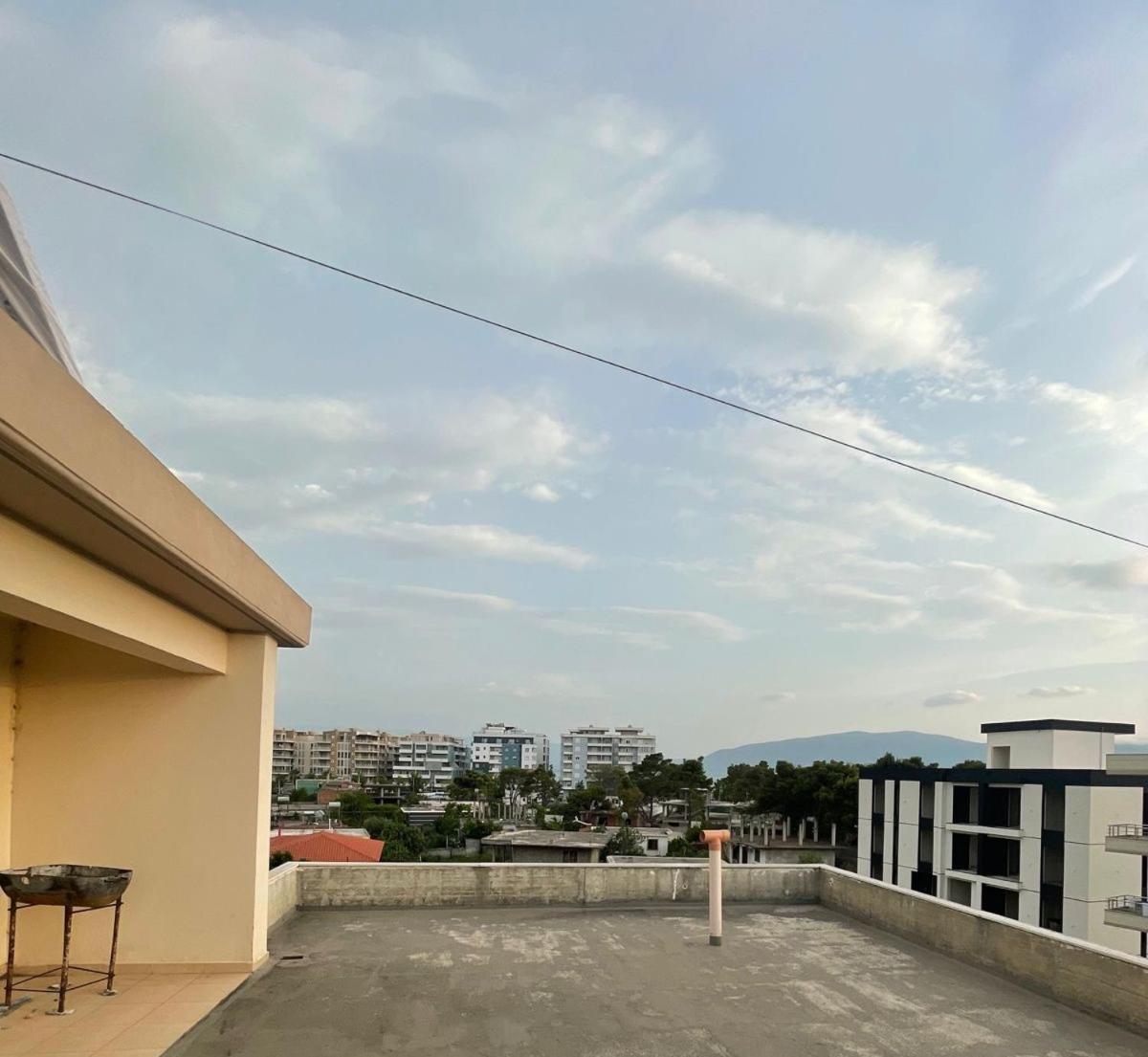 John'S Holiday Home Влёра Экстерьер фото